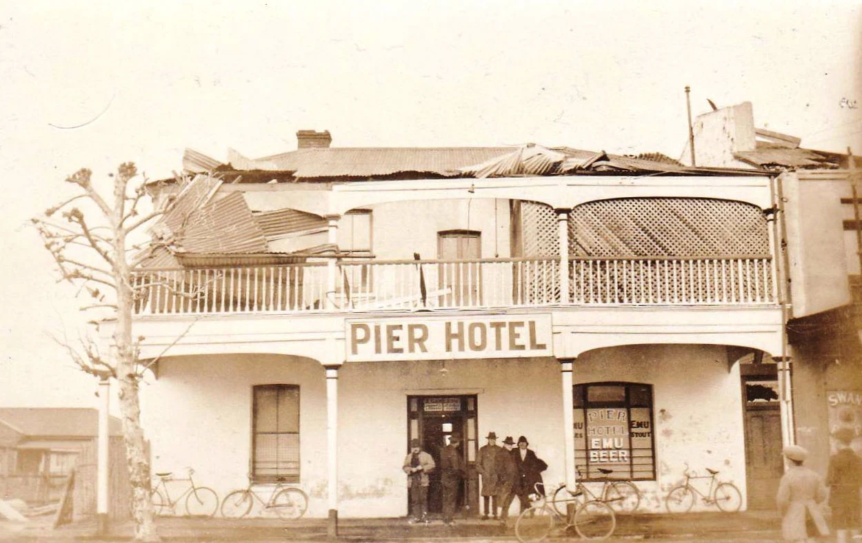 Pier Hotel 1